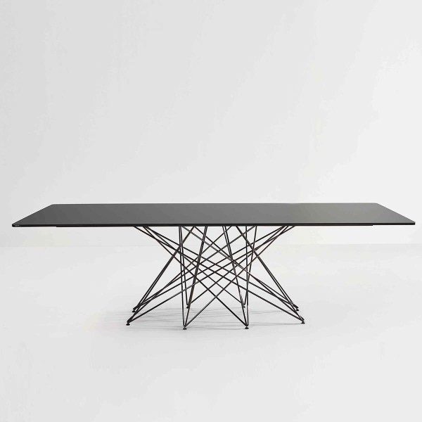 Трапезна маса Octa от Bonaldo,  Италия
