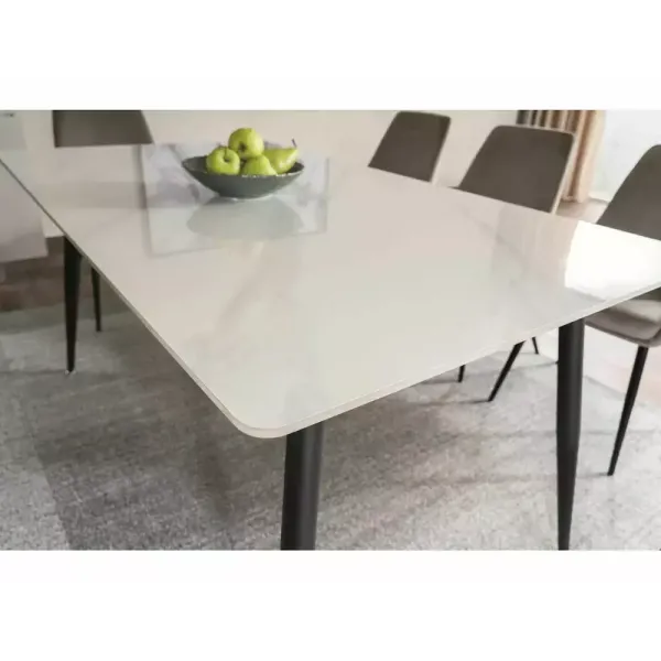 Tрапезна маса Rion 130 с черни крака и плот в бял гланц